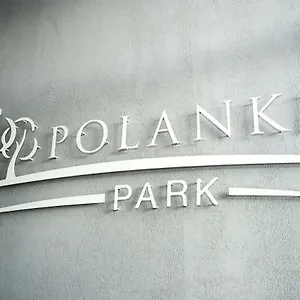 Lato Polanki Park Z Miejscem Parkingowym Kolberg